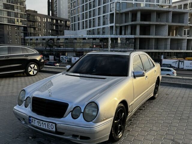 Серый Мерседес Е-Класс, объемом двигателя 2.2 л и пробегом 450 тыс. км за 4200 $, фото 1 на Automoto.ua