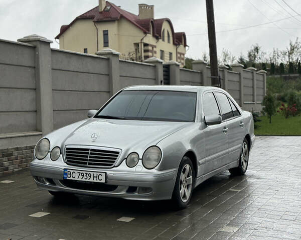 Серый Мерседес Е-Класс, объемом двигателя 2 л и пробегом 350 тыс. км за 4250 $, фото 1 на Automoto.ua