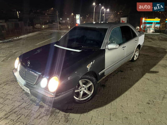 Сірий Мерседес Е-Клас, об'ємом двигуна 2.69 л та пробігом 350 тис. км за 2999 $, фото 1 на Automoto.ua