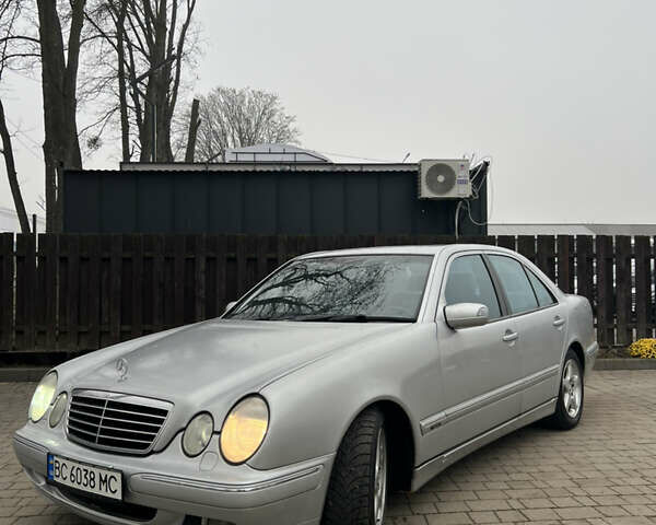 Серый Мерседес Е-Класс, объемом двигателя 3.2 л и пробегом 347 тыс. км за 4700 $, фото 1 на Automoto.ua