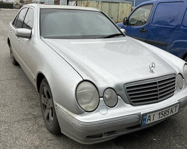 Сірий Мерседес Е-Клас, об'ємом двигуна 3.2 л та пробігом 700 тис. км за 3500 $, фото 1 на Automoto.ua