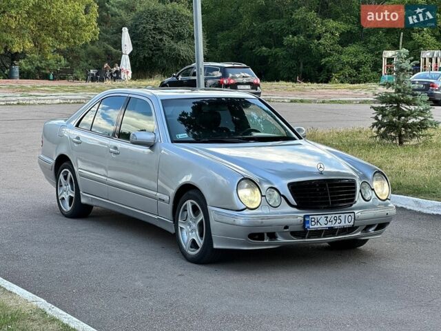Сірий Мерседес Е-Клас, об'ємом двигуна 3.22 л та пробігом 380 тис. км за 3150 $, фото 1 на Automoto.ua