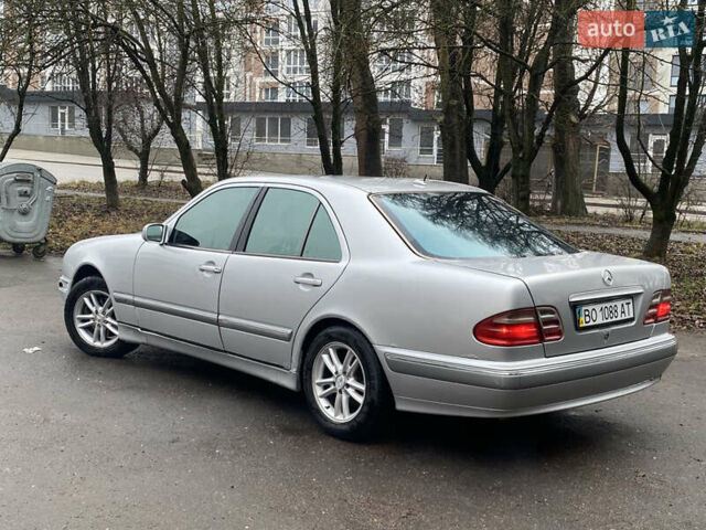 Серый Мерседес Е-Класс, объемом двигателя 3.2 л и пробегом 400 тыс. км за 2500 $, фото 1 на Automoto.ua