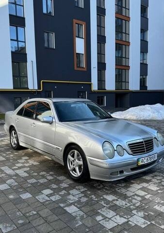 Сірий Мерседес Е-Клас, об'ємом двигуна 2.15 л та пробігом 311 тис. км за 3200 $, фото 1 на Automoto.ua