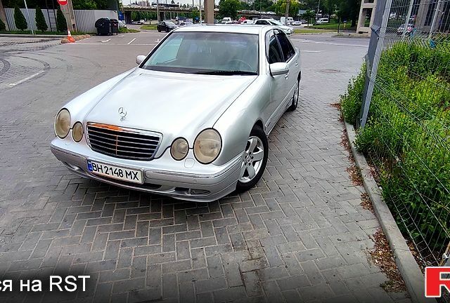 Сірий Мерседес Е-Клас, об'ємом двигуна 3.2 л та пробігом 353 тис. км за 5800 $, фото 1 на Automoto.ua