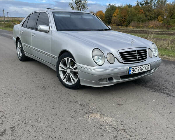Мерседес Е-Класс 2001 в Сокале на Automoto.ua Серый Мерседес Е-Класс, объемом двигателя 2.7 л и пробегом 667 тыс. км за 5200 $, фото 1 на Automoto.ua