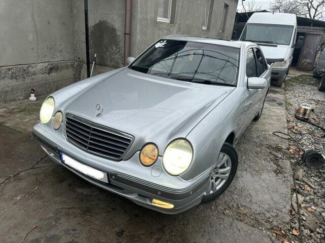 Серый Мерседес Е-Класс, объемом двигателя 2.8 л и пробегом 450 тыс. км за 3600 $, фото 1 на Automoto.ua