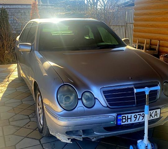 Серый Мерседес Е-Класс, объемом двигателя 2.7 л и пробегом 0 тыс. км за 3200 $, фото 1 на Automoto.ua