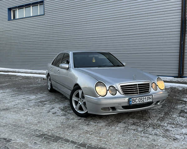 Серый Мерседес Е-Класс, объемом двигателя 2.15 л и пробегом 299 тыс. км за 3500 $, фото 1 на Automoto.ua