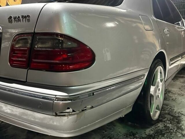 Сірий Мерседес Е-Клас, об'ємом двигуна 3.2 л та пробігом 240 тис. км за 3500 $, фото 1 на Automoto.ua