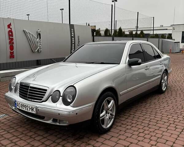 Серый Мерседес Е-Класс, объемом двигателя 4.3 л и пробегом 360 тыс. км за 7100 $, фото 1 на Automoto.ua