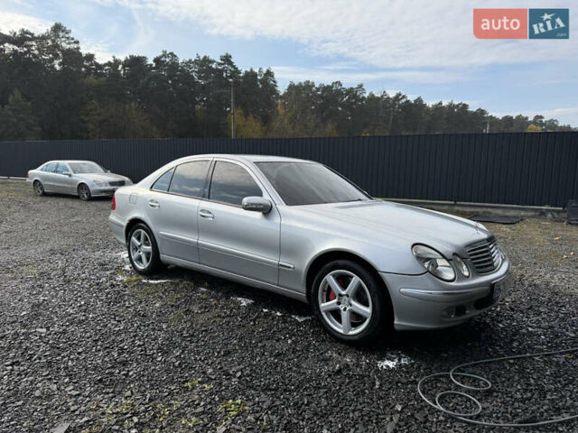 Сірий Мерседес Е-Клас, об'ємом двигуна 2.7 л та пробігом 395 тис. км за 6400 $, фото 1 на Automoto.ua