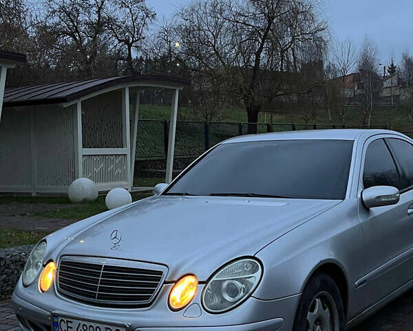 Серый Мерседес Е-Класс, объемом двигателя 2.2 л и пробегом 356 тыс. км за 5399 $, фото 1 на Automoto.ua