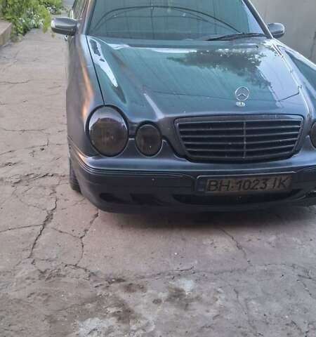 Серый Мерседес Е-Класс, объемом двигателя 3.22 л и пробегом 364 тыс. км за 5400 $, фото 1 на Automoto.ua