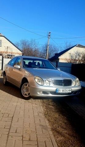 Сірий Мерседес Е-Клас, об'ємом двигуна 2.2 л та пробігом 400 тис. км за 6500 $, фото 1 на Automoto.ua
