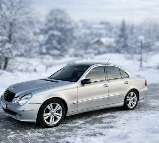 Серый Мерседес Е-Класс, объемом двигателя 2.2 л и пробегом 384 тыс. км за 6999 $, фото 1 на Automoto.ua