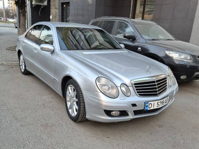 Серый Мерседес Е-Класс, объемом двигателя 1.8 л и пробегом 210 тыс. км за 5500 $, фото 1 на Automoto.ua