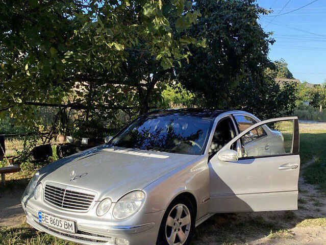 Мерседес Е-Класс 2002 в Фастове на Automoto.ua Серый Мерседес Е-Класс, объемом двигателя 3.2 л и пробегом 200 тыс. км за 7600 $, фото 1 на Automoto.ua