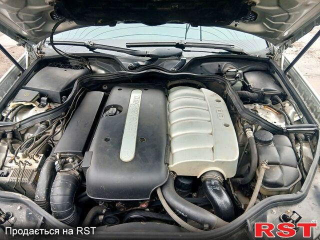 Серый Мерседес Е-Класс, объемом двигателя 2.7 л и пробегом 211 тыс. км за 7700 $, фото 1 на Automoto.ua