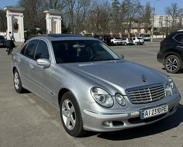 Сірий Мерседес Е-Клас, об'ємом двигуна 2.2 л та пробігом 340 тис. км за 7000 $, фото 1 на Automoto.ua