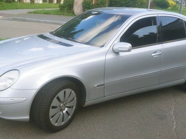 Серый Мерседес Е-Класс, объемом двигателя 0 л и пробегом 330 тыс. км за 4850 $, фото 1 на Automoto.ua