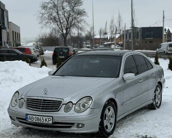 Серый Мерседес Е-Класс, объемом двигателя 2.15 л и пробегом 276 тыс. км за 4400 $, фото 1 на Automoto.ua