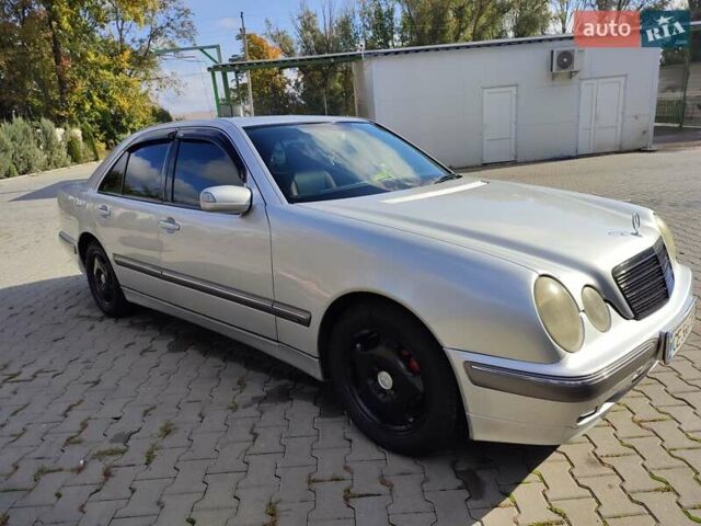 Сірий Мерседес Е-Клас, об'ємом двигуна 2.15 л та пробігом 499 тис. км за 5400 $, фото 1 на Automoto.ua