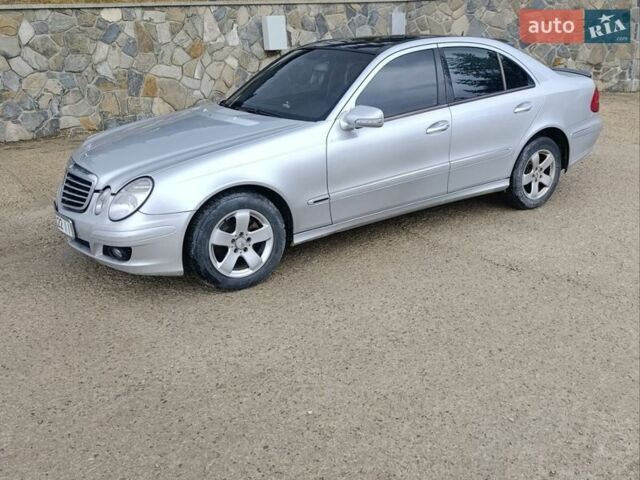 Серый Мерседес Е-Класс, объемом двигателя 2.7 л и пробегом 350 тыс. км за 6200 $, фото 1 на Automoto.ua