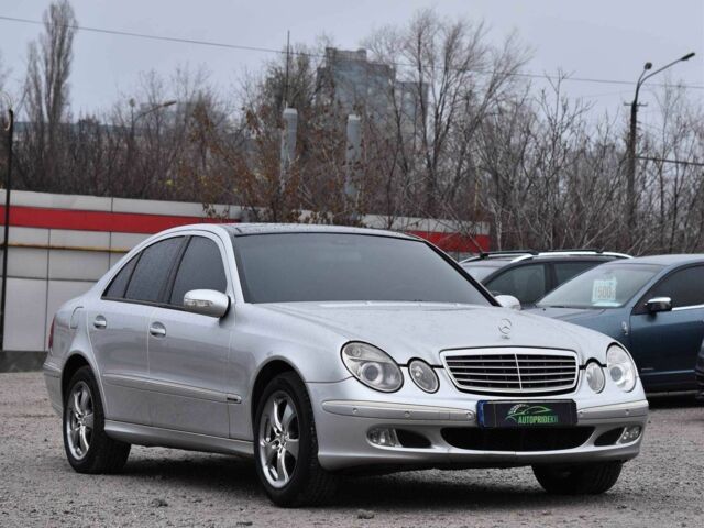 Сірий Мерседес Е-Клас, об'ємом двигуна 5 л та пробігом 284 тис. км за 6450 $, фото 1 на Automoto.ua