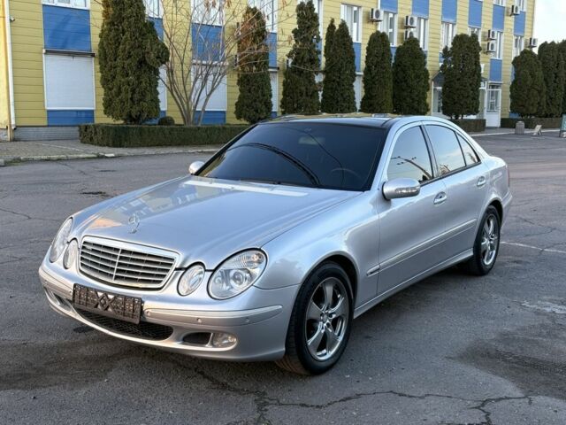 Сірий Мерседес Е-Клас, об'ємом двигуна 5 л та пробігом 280 тис. км за 6499 $, фото 1 на Automoto.ua