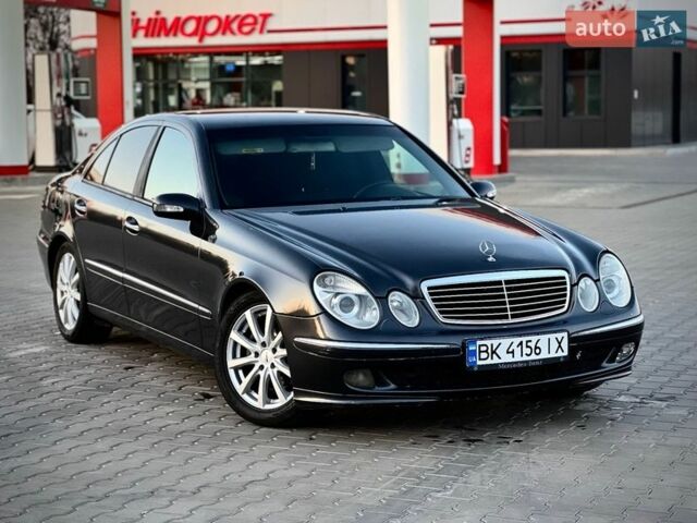 Сірий Мерседес Е-Клас, об'ємом двигуна 2.69 л та пробігом 325 тис. км за 5499 $, фото 1 на Automoto.ua