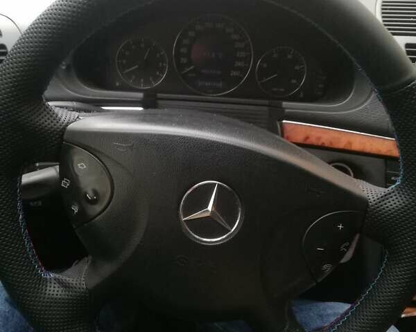 Сірий Мерседес Е-Клас, об'ємом двигуна 2.15 л та пробігом 475 тис. км за 5500 $, фото 1 на Automoto.ua