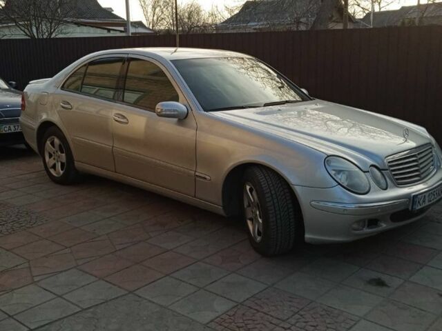 Сірий Мерседес Е-Клас, об'ємом двигуна 3.2 л та пробігом 350 тис. км за 6500 $, фото 1 на Automoto.ua