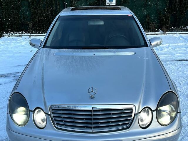 Сірий Мерседес Е-Клас, об'ємом двигуна 2.6 л та пробігом 320 тис. км за 5250 $, фото 1 на Automoto.ua