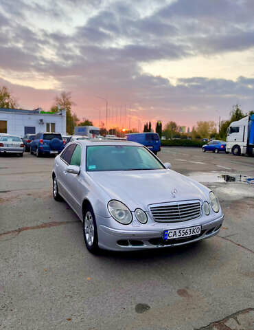 Сірий Мерседес Е-Клас, об'ємом двигуна 2.7 л та пробігом 310 тис. км за 6800 $, фото 1 на Automoto.ua