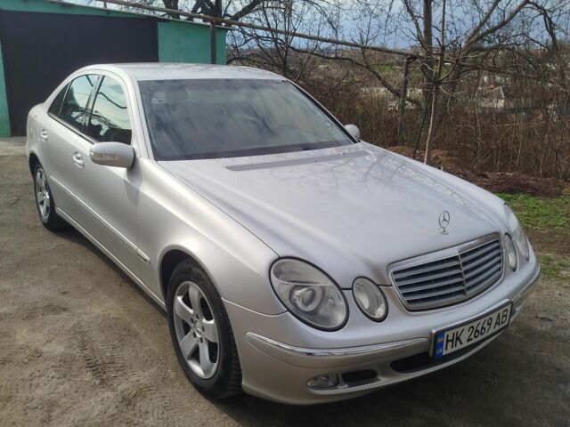 Сірий Мерседес Е-Клас, об'ємом двигуна 2.7 л та пробігом 278 тис. км за 6700 $, фото 1 на Automoto.ua