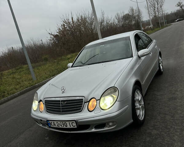 Сірий Мерседес Е-Клас, об'ємом двигуна 2.15 л та пробігом 200 тис. км за 5100 $, фото 1 на Automoto.ua