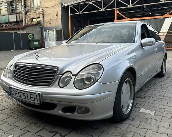 Серый Мерседес Е-Класс, объемом двигателя 2.1 л и пробегом 286 тыс. км за 6100 $, фото 1 на Automoto.ua