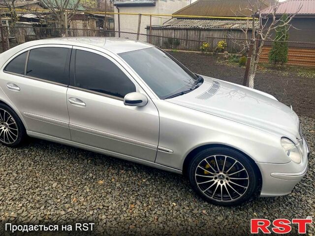 Серый Мерседес Е-Класс, объемом двигателя 1.8 л и пробегом 207 тыс. км за 5700 $, фото 1 на Automoto.ua