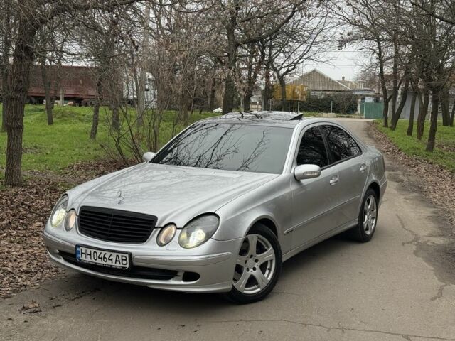 Серый Мерседес Е-Класс, объемом двигателя 3.2 л и пробегом 350 тыс. км за 5999 $, фото 1 на Automoto.ua