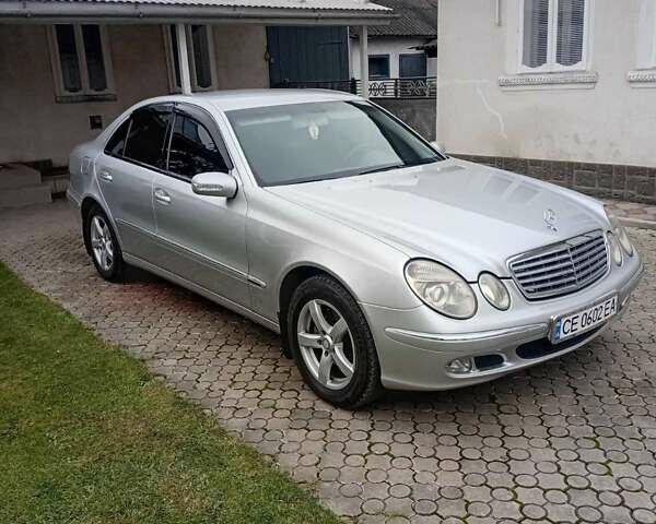 Серый Мерседес Е-Класс, объемом двигателя 2.2 л и пробегом 400 тыс. км за 7200 $, фото 1 на Automoto.ua