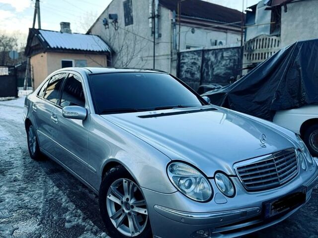 Серый Мерседес Е-Класс, объемом двигателя 3.2 л и пробегом 0 тыс. км за 6000 $, фото 1 на Automoto.ua