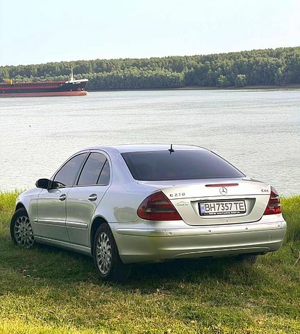 Сірий Мерседес Е-Клас, об'ємом двигуна 2.7 л та пробігом 390 тис. км за 7300 $, фото 1 на Automoto.ua