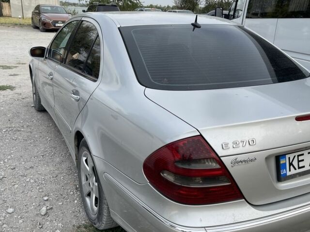 Сірий Мерседес Е-Клас, об'ємом двигуна 2.7 л та пробігом 470 тис. км за 6700 $, фото 1 на Automoto.ua