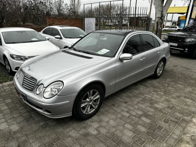 Серый Мерседес Е-Класс, объемом двигателя 3.2 л и пробегом 350 тыс. км за 7500 $, фото 1 на Automoto.ua