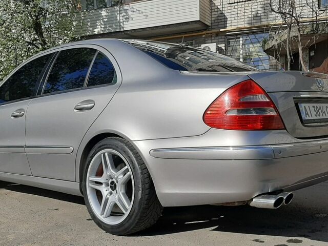 Серый Мерседес Е-Класс, объемом двигателя 3 л и пробегом 400 тыс. км за 6500 $, фото 1 на Automoto.ua