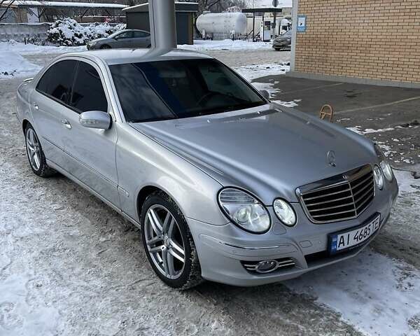 Сірий Мерседес Е-Клас, об'ємом двигуна 2.1 л та пробігом 361 тис. км за 7500 $, фото 1 на Automoto.ua