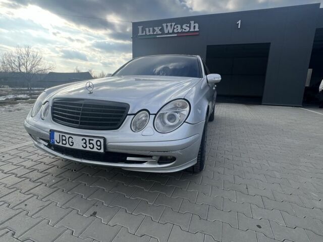 Серый Мерседес Е-Класс, объемом двигателя 2.7 л и пробегом 330 тыс. км за 3450 $, фото 1 на Automoto.ua