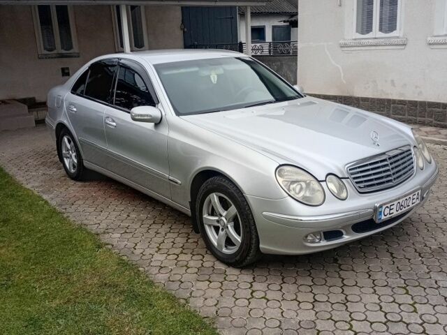 Серый Мерседес Е-Класс, объемом двигателя 2.2 л и пробегом 400 тыс. км за 7200 $, фото 1 на Automoto.ua