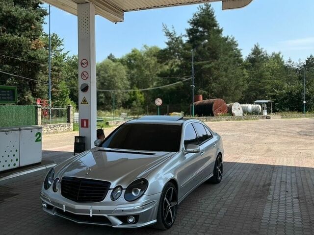 Сірий Мерседес Е-Клас, об'ємом двигуна 3.2 л та пробігом 352 тис. км за 6800 $, фото 1 на Automoto.ua